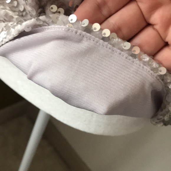 Jennifer Lopez sequined top - Picture 5 of 6